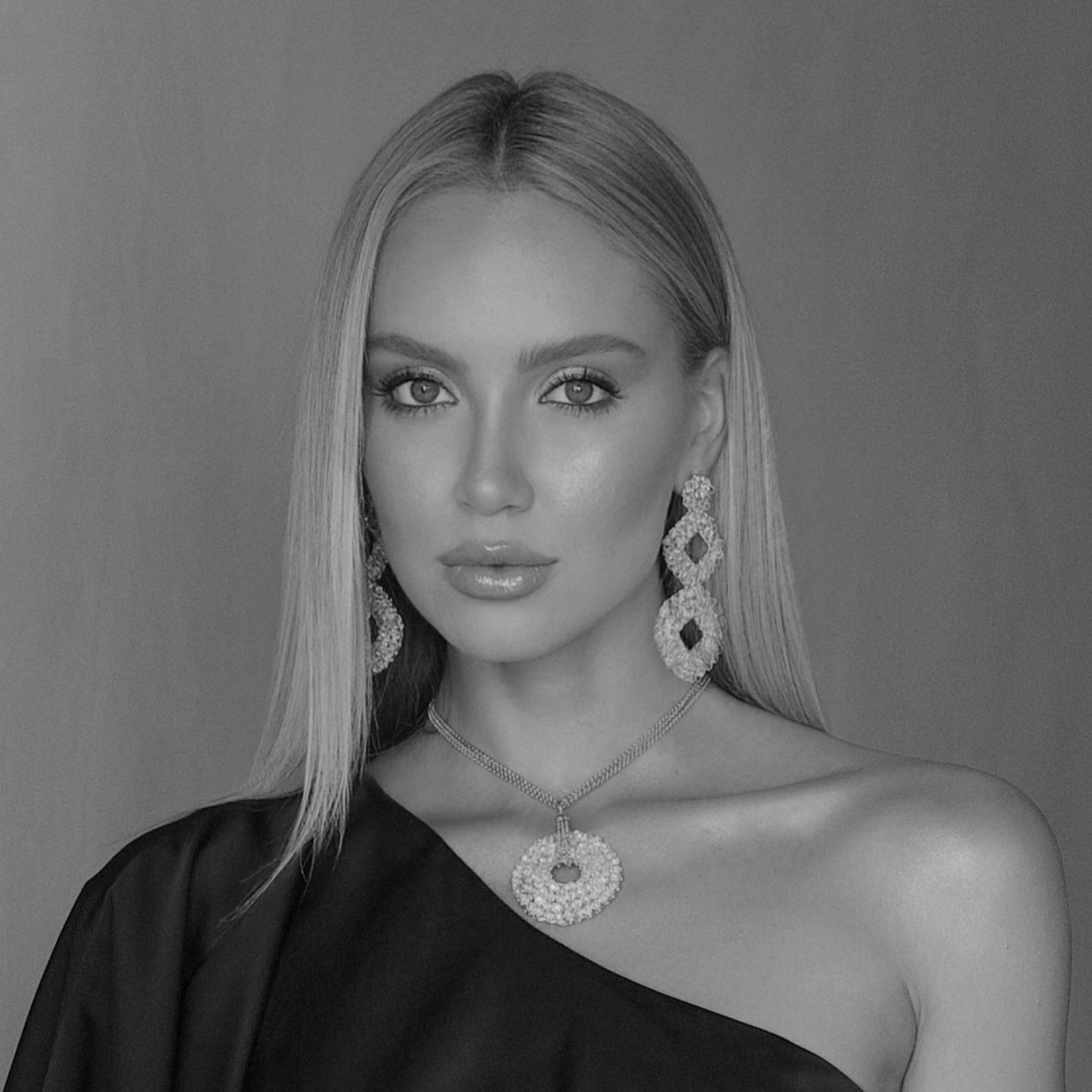 Clear & Silver Snowdrop Handmade Crochet Necklace