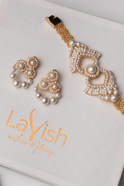 Pearl & Gold Queen's Heart Handmade Crochet Bracelet