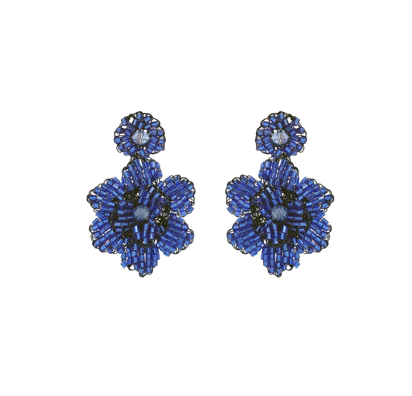 A pair of hand-crocheted floral earrings in blue, made from enameled wire, with hypoallergenic properties. Mini floral hand-crocheted earrings handmade in Brazil with enameled wire, lightweight artisan design, and delicate floral texture.