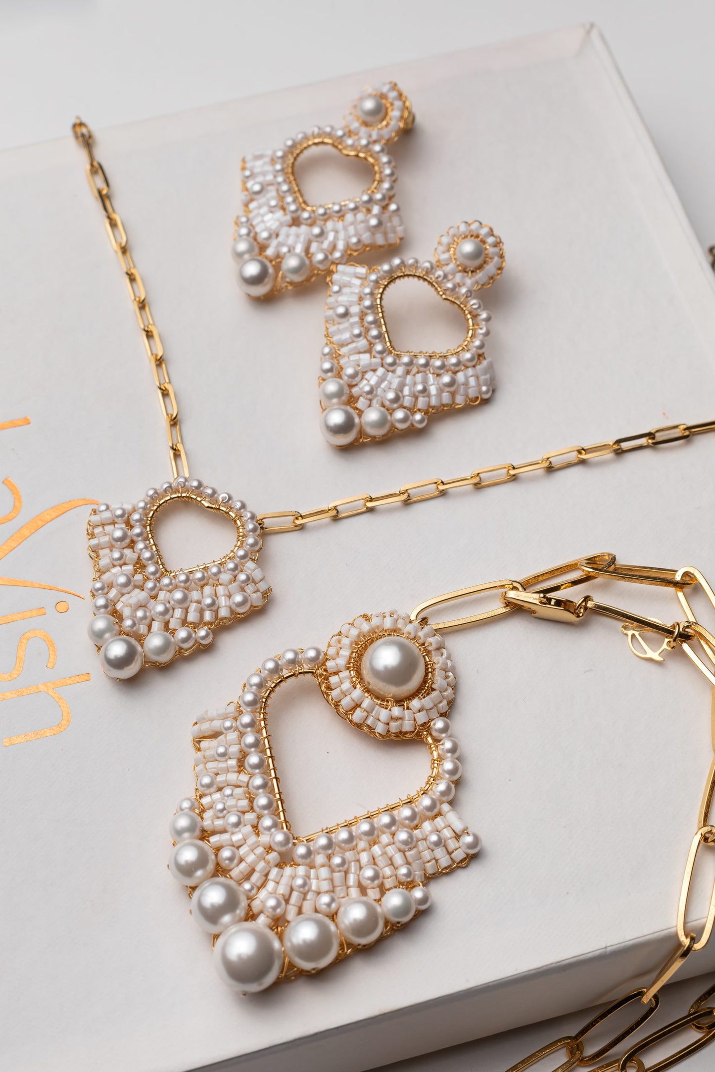 Pearl & Gold Queen's Heart Handmade Crochet